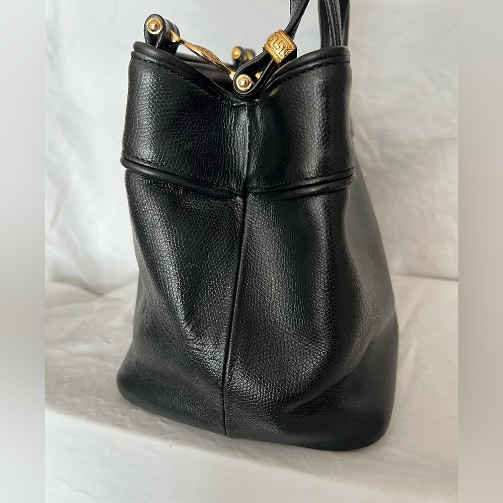 Authentic Vintage Gianni Versace blk leather bag with gold hardware - Picture 4 of 11